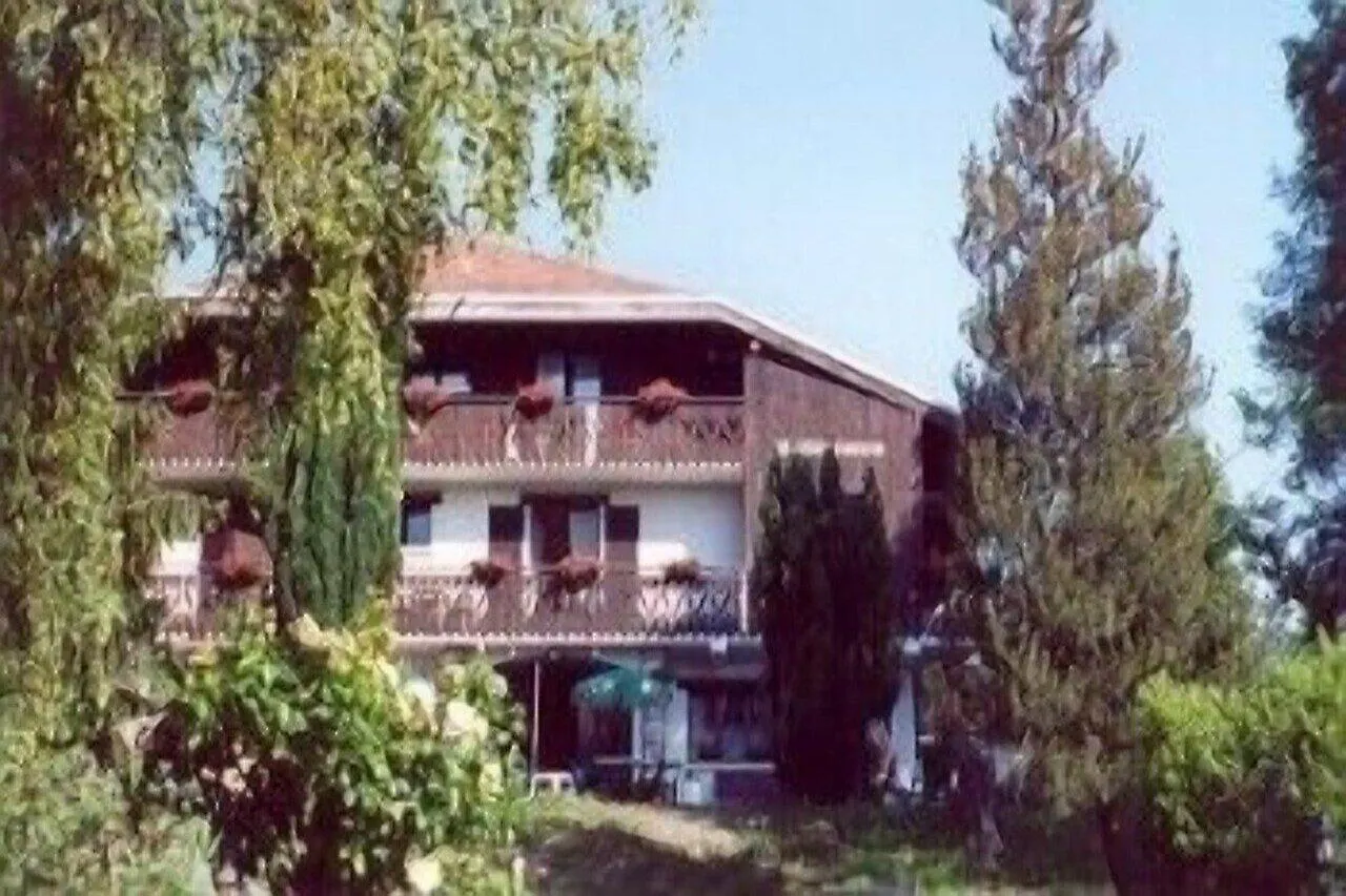 Hotel Logis Le Cro-Bidou à Bernex