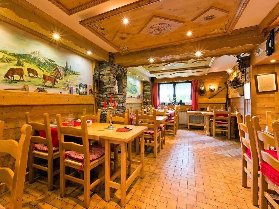Hotel Logis Le Cro-Bidou à Bernex France